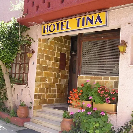 Tina *